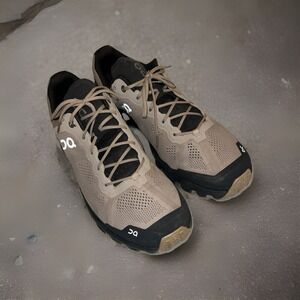 On Cloud Adventure in Light Gray/Dark Gray Size M 11